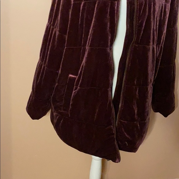 🎉HOST PICK🎉 Who What Wear Velvet Puff Jacket - Picture 8 of 12